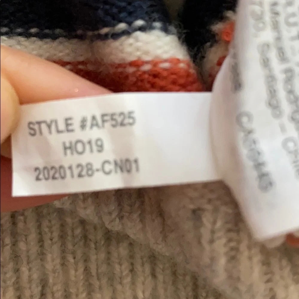 Madewell Striped Westgate V-Neck Coziest Yarn Sweater - Picture 7 of 8